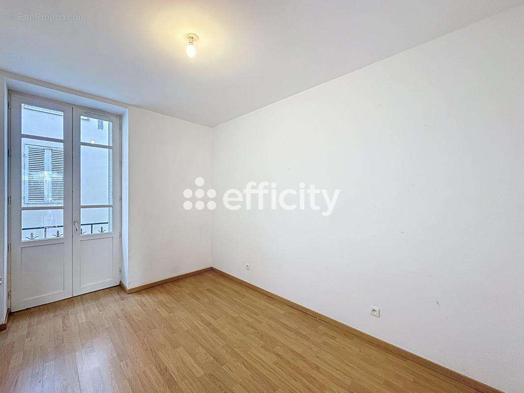 Appartement à VICHY