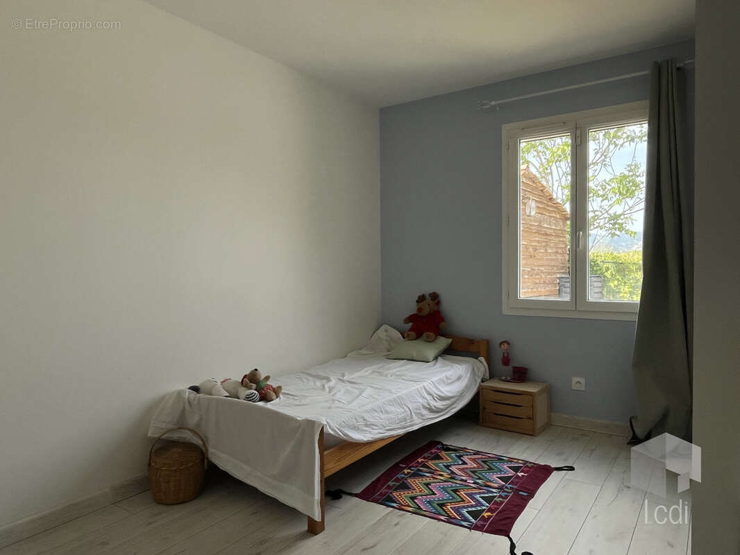 BONLIEU-SUR-ROUBION, maison de plain pied de 115 m2 - photo 9
