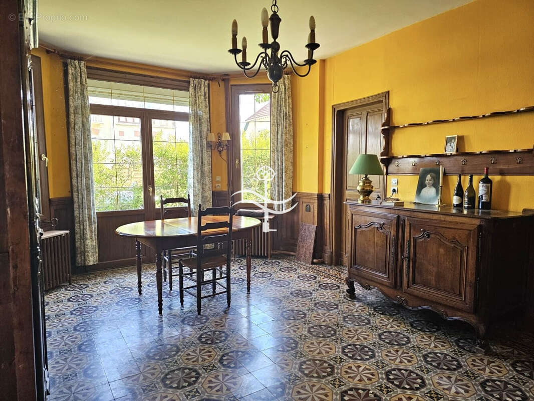 Maison à OUISTREHAM