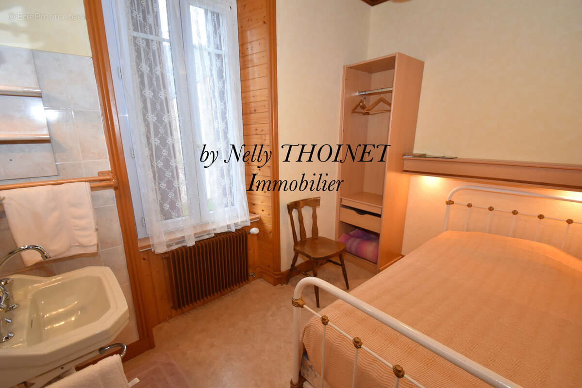 Commerce à PICHERANDE