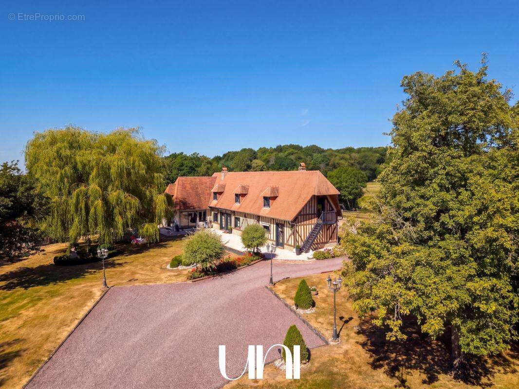 Maison 245 m² à Fauguernon  - photo 13