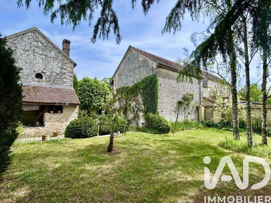 Photo 4 - Maison à URY