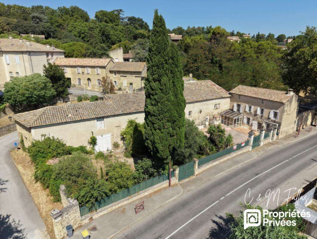 Maison de caractère de 268 m² - Un projet d'exception aux portes d'Avignon - photo 2