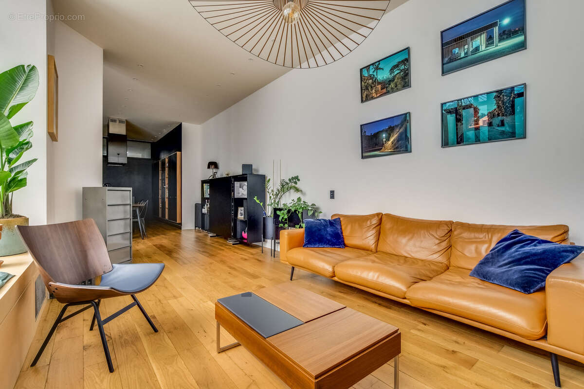 Appartement à PARIS-2E