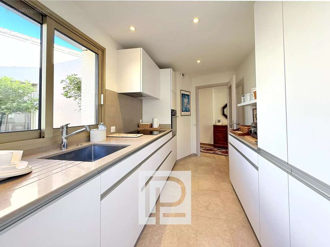 Appartement à LE CANNET