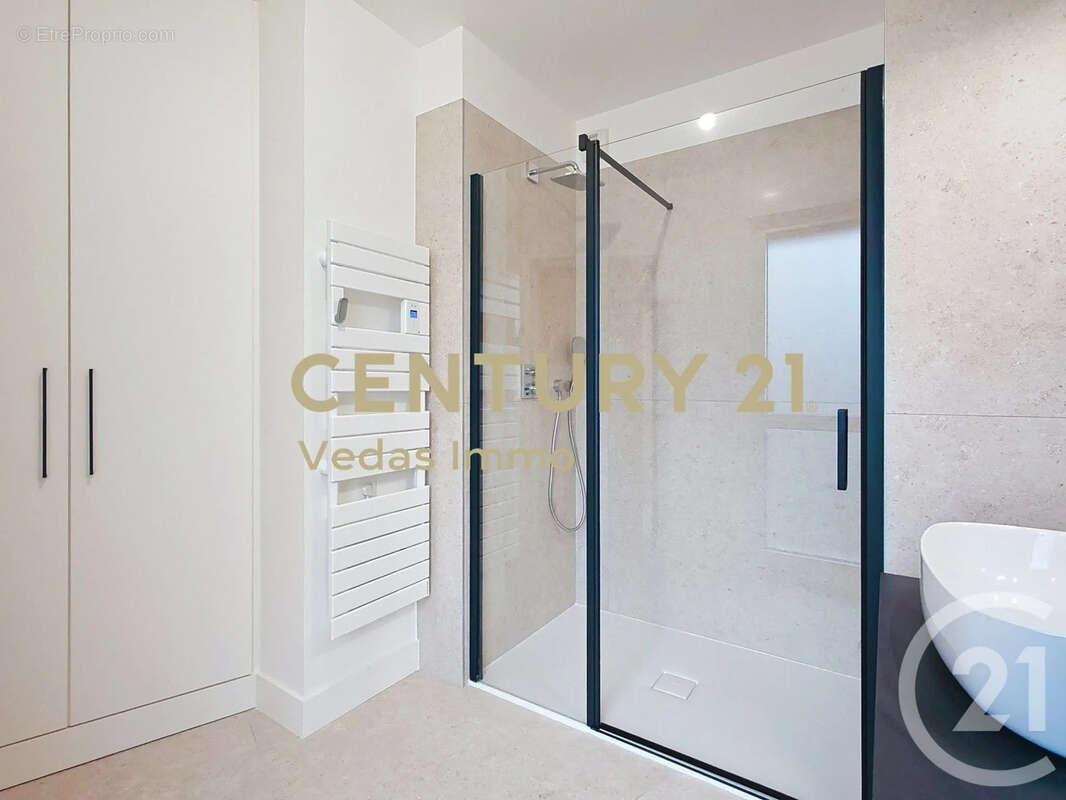 Appartement à SAINT-JEAN-DE-VEDAS