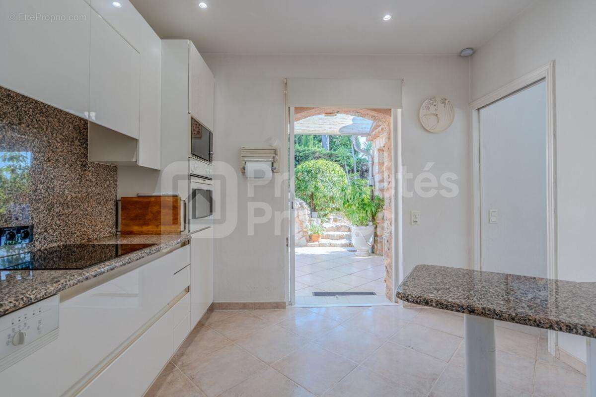 Villa 182m²  - 4 pièces - 3 chambres - terrain 1 500 m² - photo 7