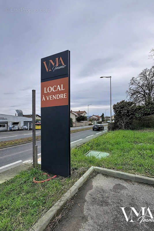Commerce à VILLEFRANCHE-SUR-SAONE
