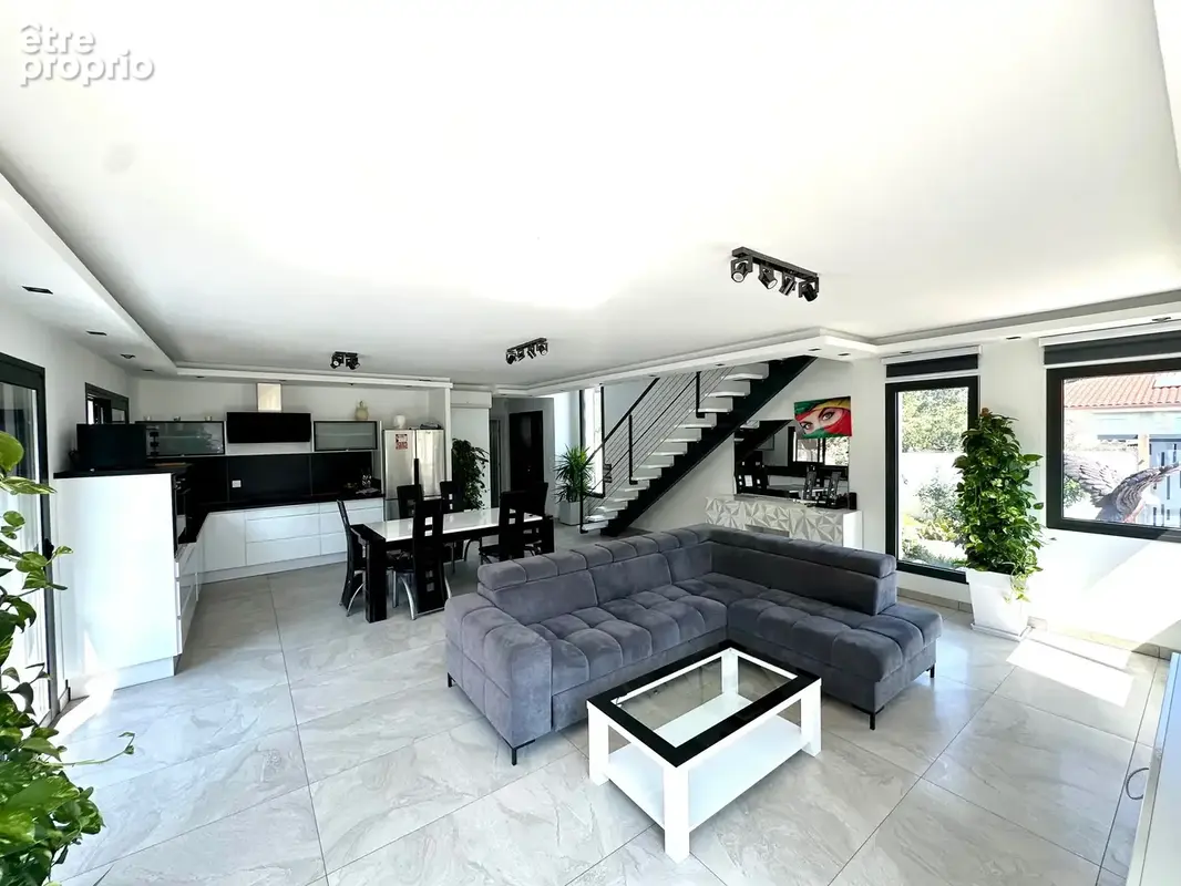 Villa Standing 4 faces, 140m2, Perpignan Ouest - photo 4