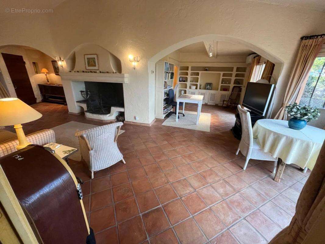 Maison à MOUANS-SARTOUX