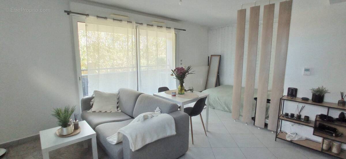 Appartement à LATTES