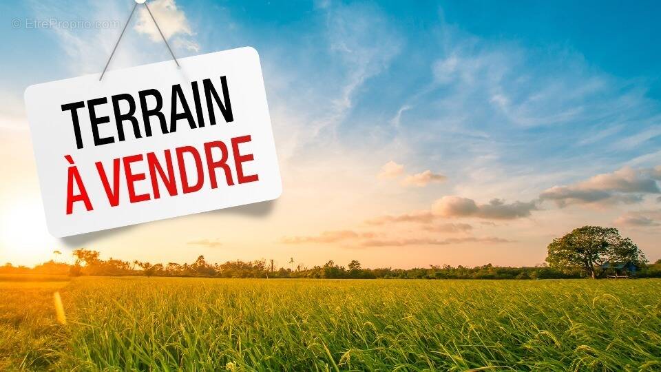 Terrain à BERNEVAL-LE-GRAND