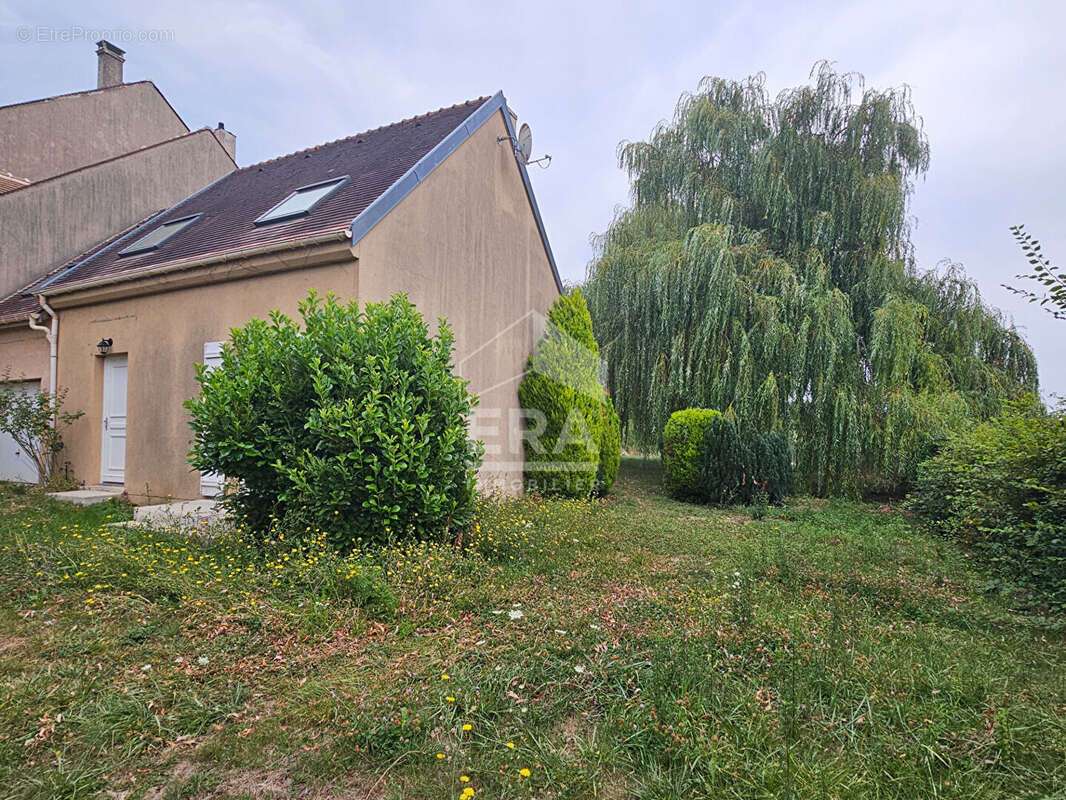 Maison 90m² à herbeville - photo 4