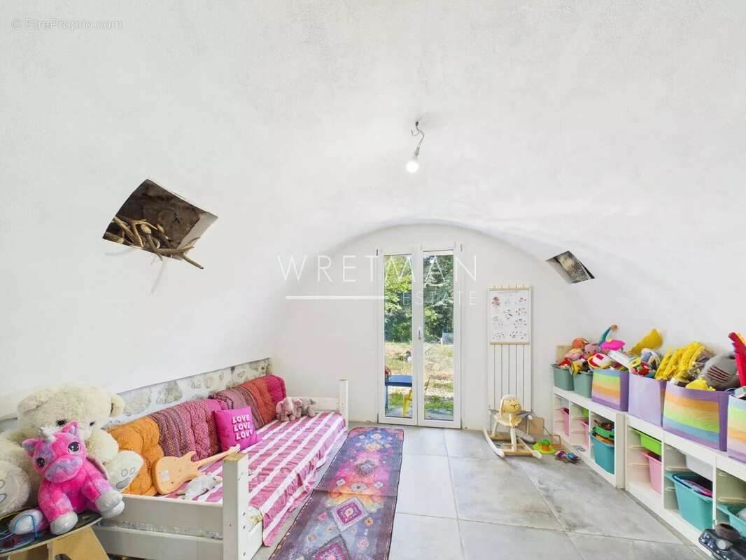 Maison en pierre avec piscine, jacuzzi et panorama exceptionnel - Sospel - photo 14
