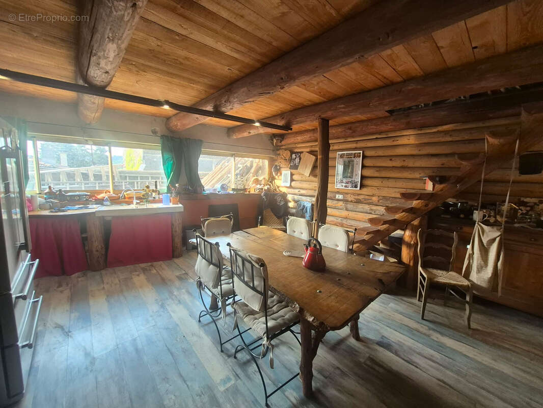 Tènement immobilier composé de 3 maison au coeur de Die - photo 10