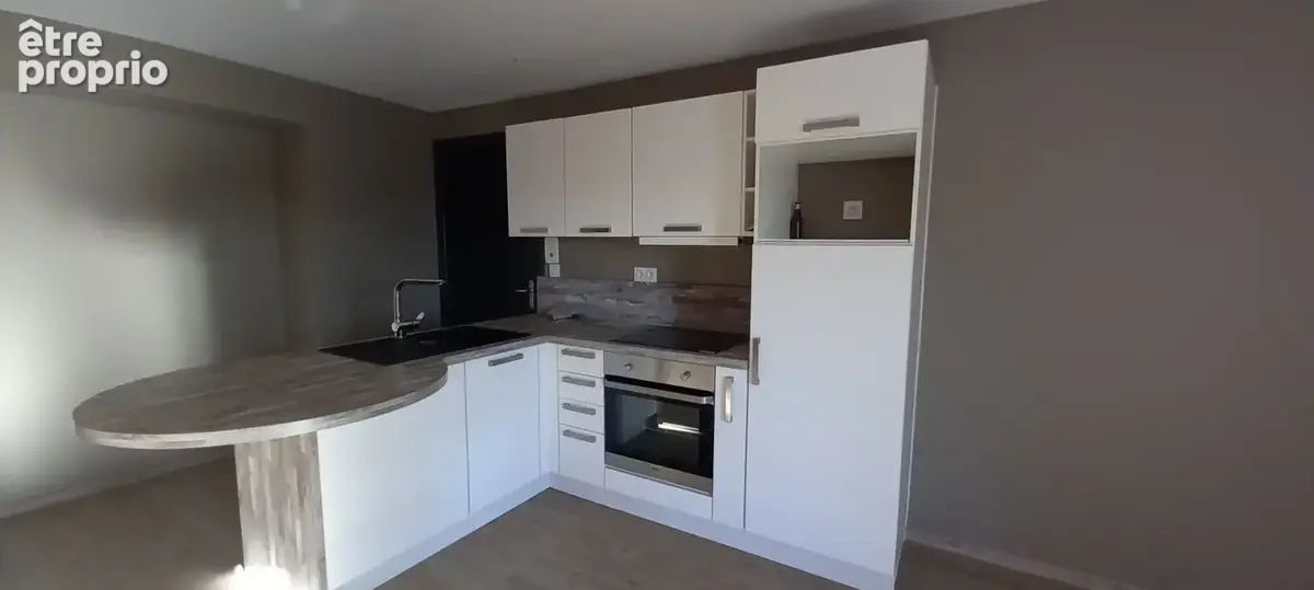 Appartement 45 m² avec balcon à Saint-Flour - photo 3
