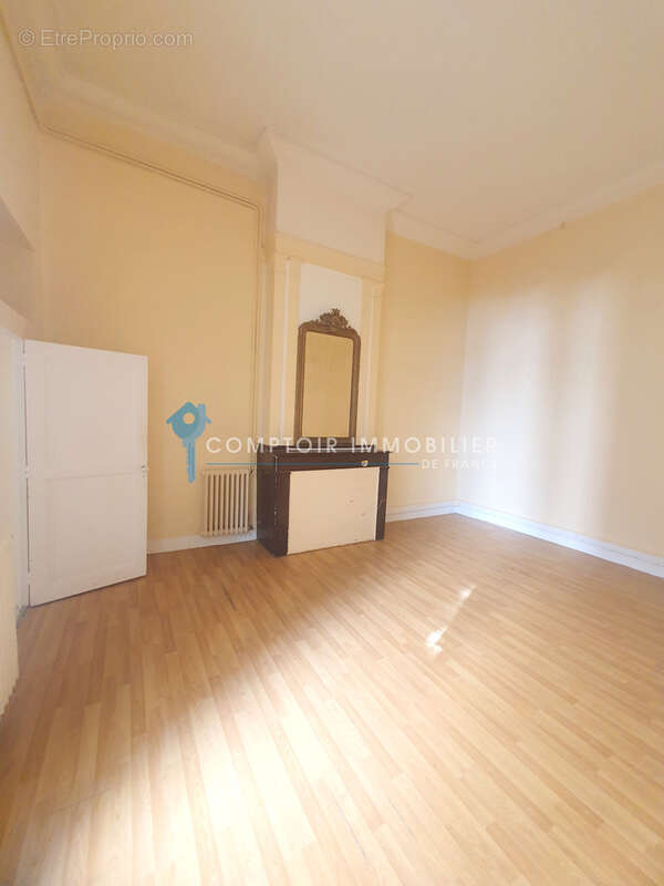 Dépt Hérault (34), à vendre sur Montpellier appartement FF4 de 85m2 - Terrasse de 29m2 - Grande hauteur - photo 5