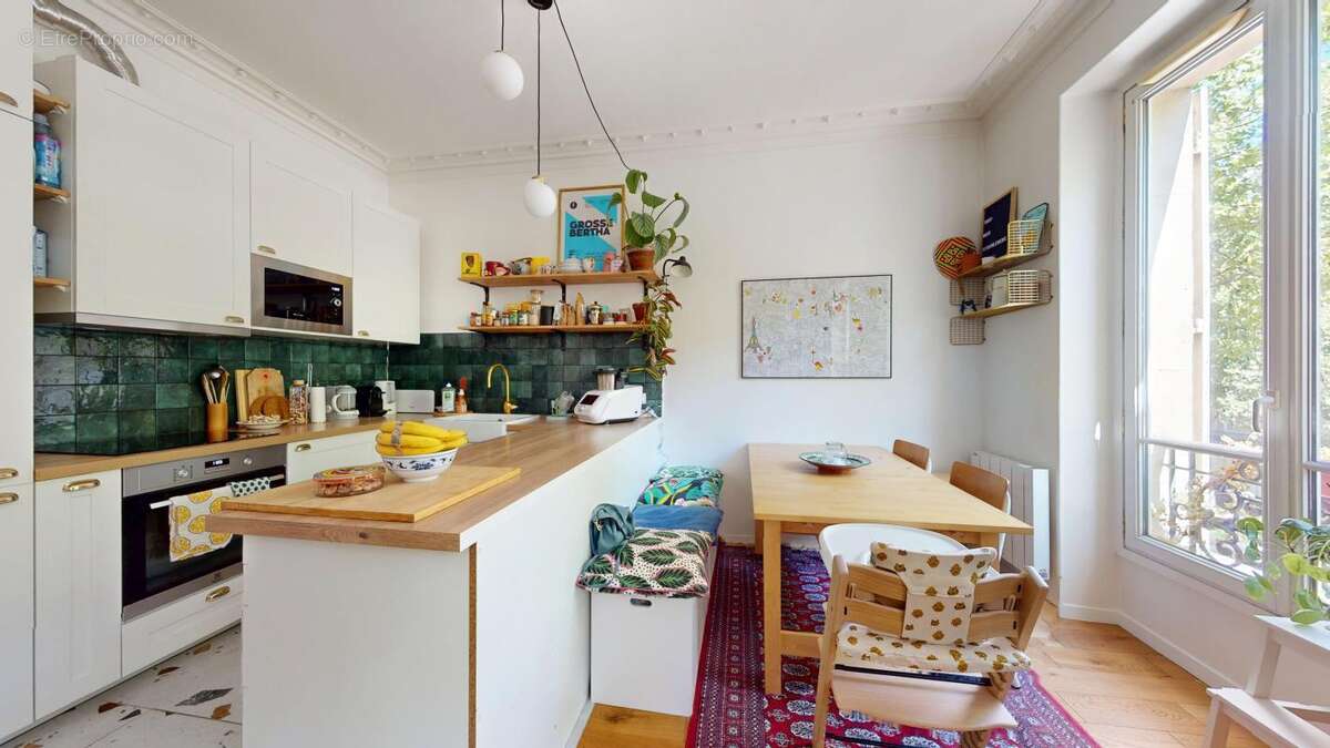 Appartement à PARIS-11E