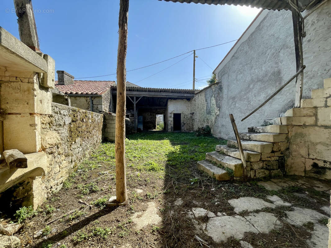 Appartement à TAILLEBOURG