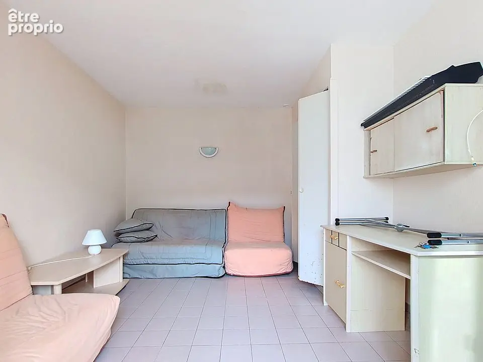 Maison Nieul Sur Mer 6 pièce(s) 153 m2 + T2 + studio, jardin, garage, atelier, dépendances - photo 17