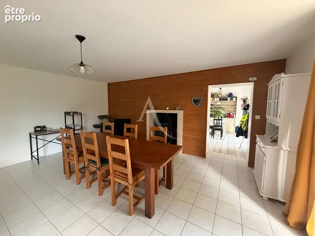 Maison en pierre sur 7 000 m² de terrain ? Un cadre privilégié à proximité de l'axe Nantes-Rennes - photo 3