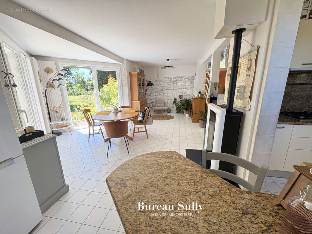 Maison à CHATILLON-SUR-CHALARONNE