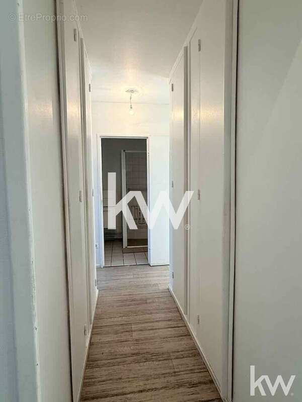 Appartement 81 m² à Saint-Etienne  - photo 5