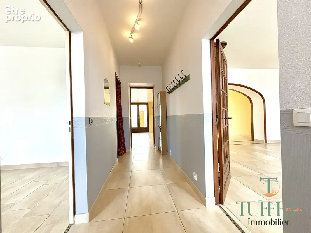 Maison 190 m² à La Tremblade  - photo 3