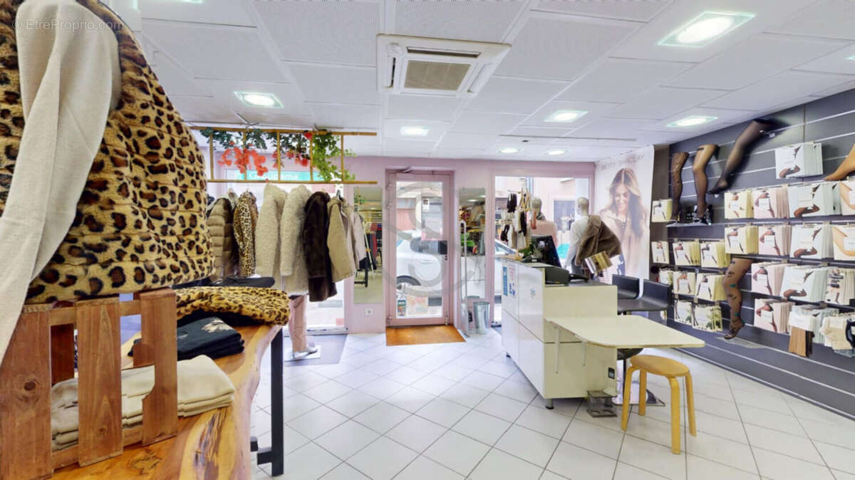 Commerce à LA COTE-SAINT-ANDRE