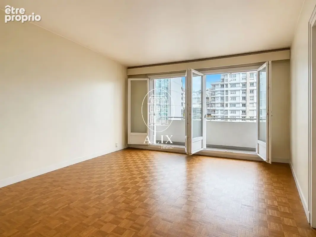 Appartement à LEVALLOIS-PERRET