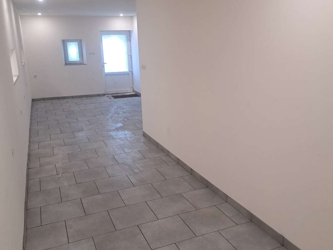 Maison à CHENEVIERES