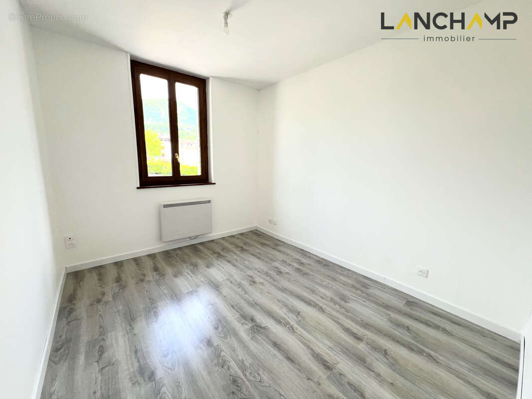 Appartement à SEYSSEL