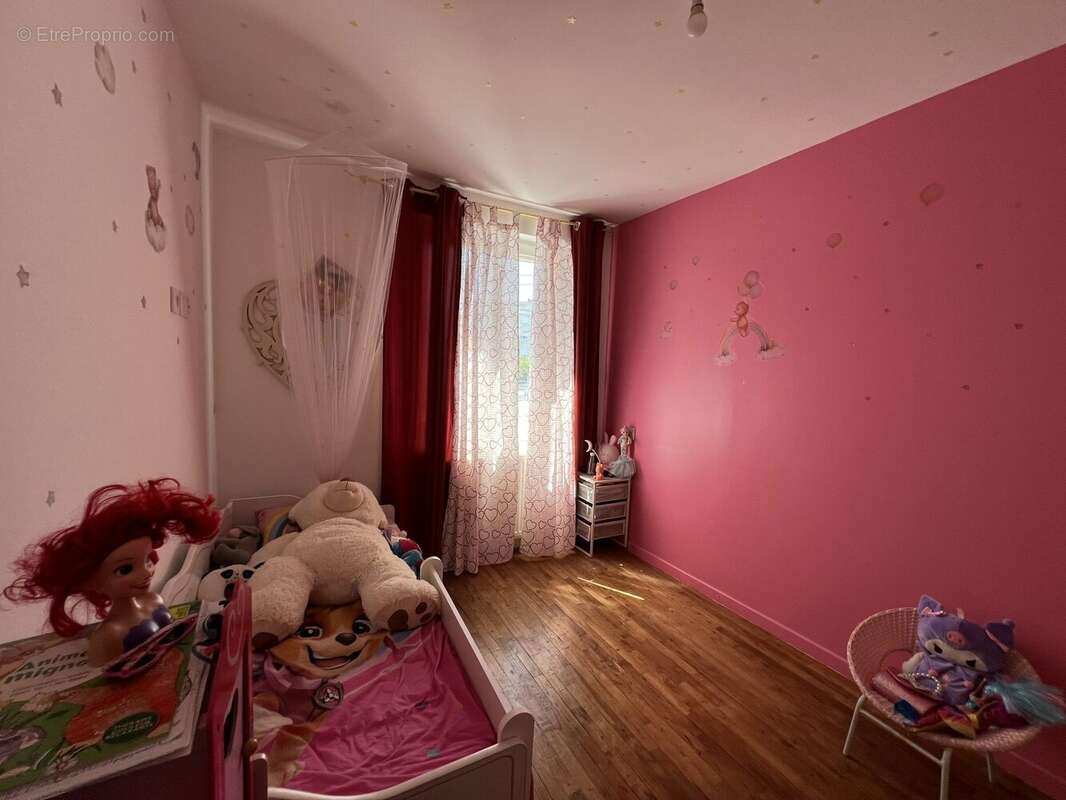 Maison 97 m² à Angers  - photo 8
