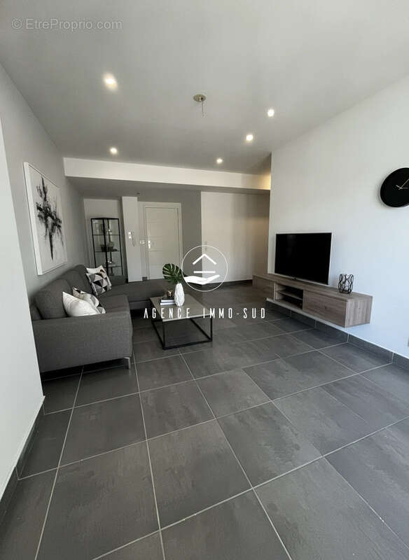 Appartement à LA COLLE-SUR-LOUP