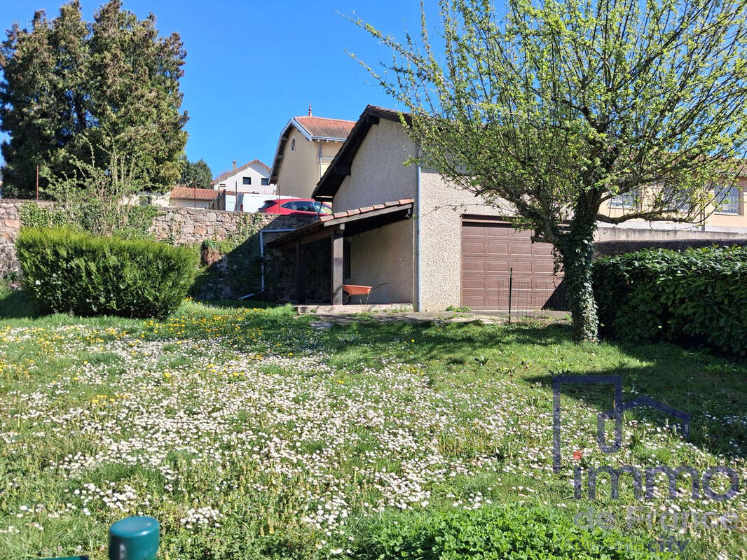 Maison 187 m² à Le Puy-En-Velay  - photo 3
