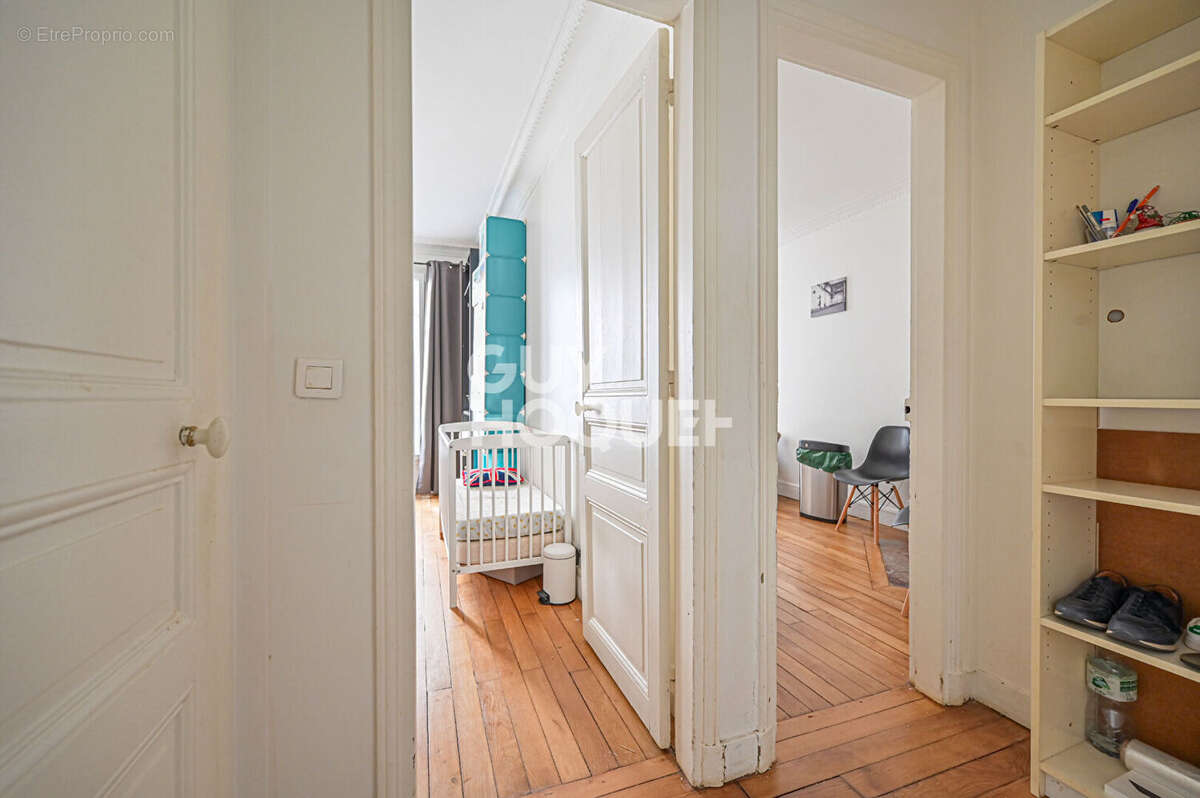Appartement à PARIS-18E