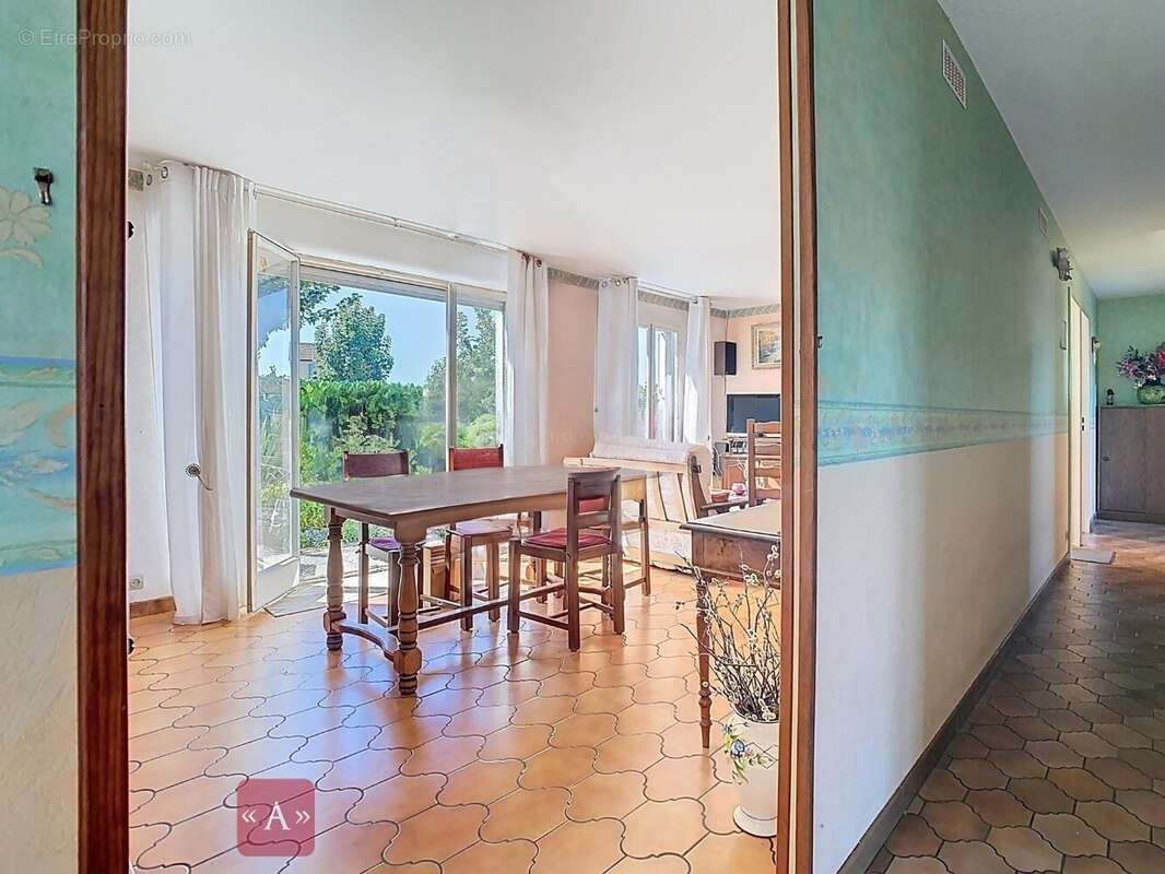 Maison à SAINT-SULPICE