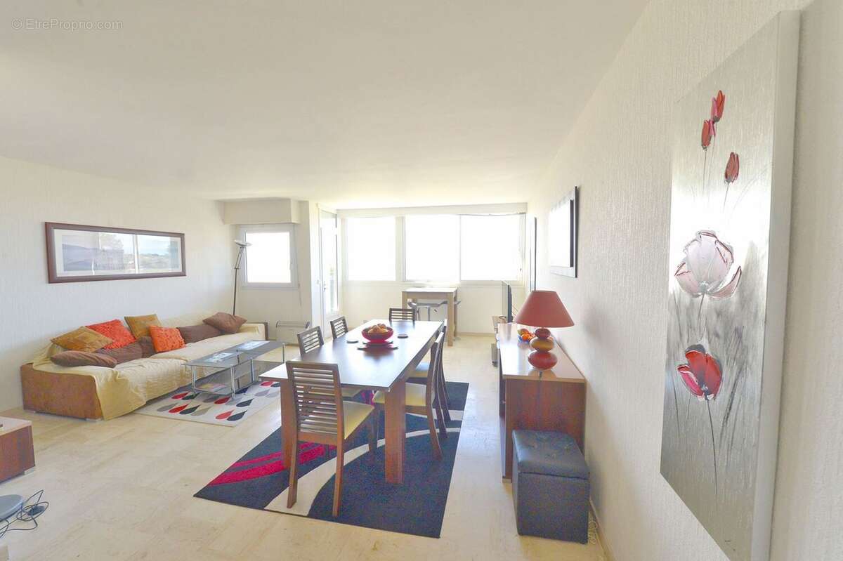 Appartement 84 m² à Saint-Georges-De-Didonne  - photo 3