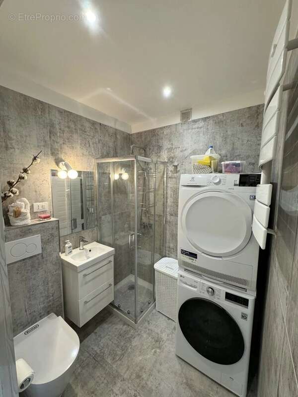 Appartement à ROQUEBRUNE-CAP-MARTIN