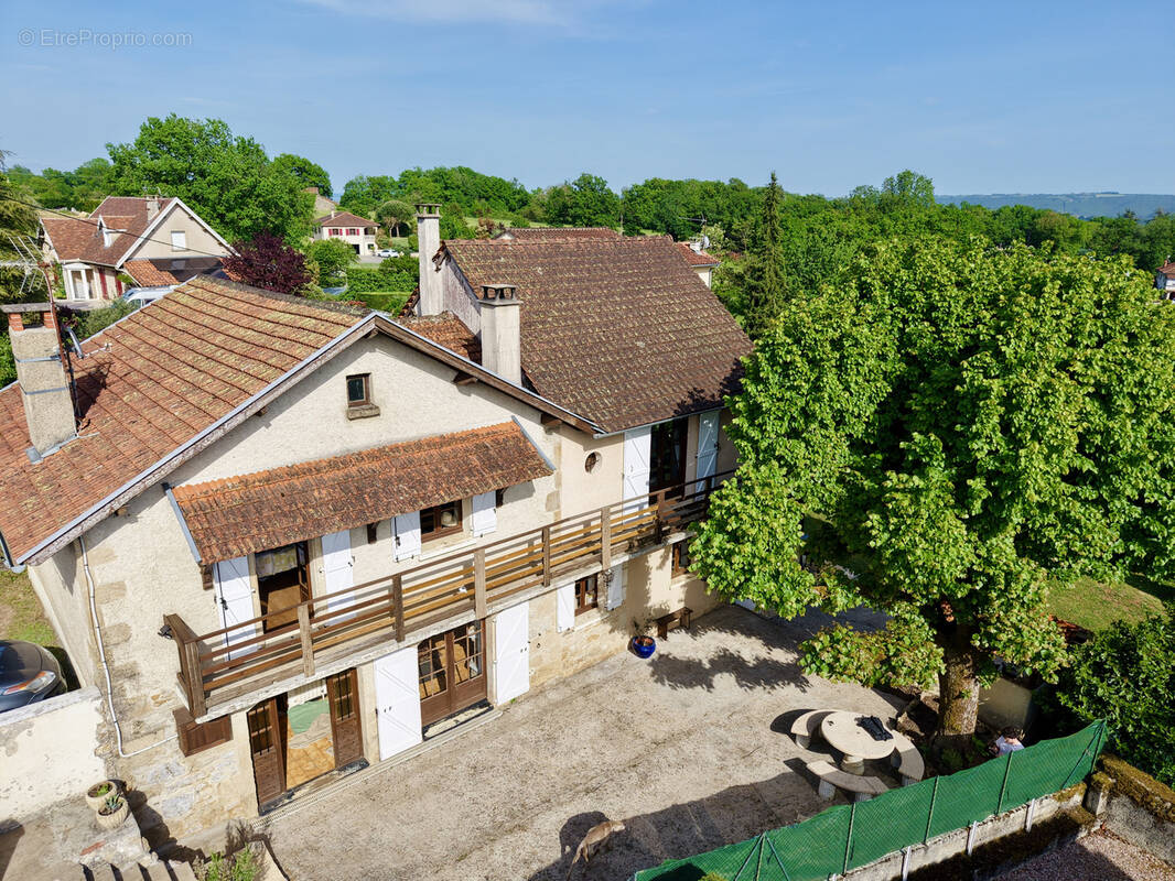 Maison à CORN