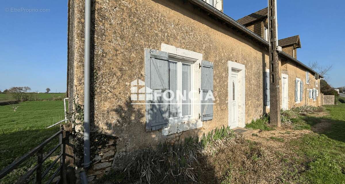 Maison à LONGNES