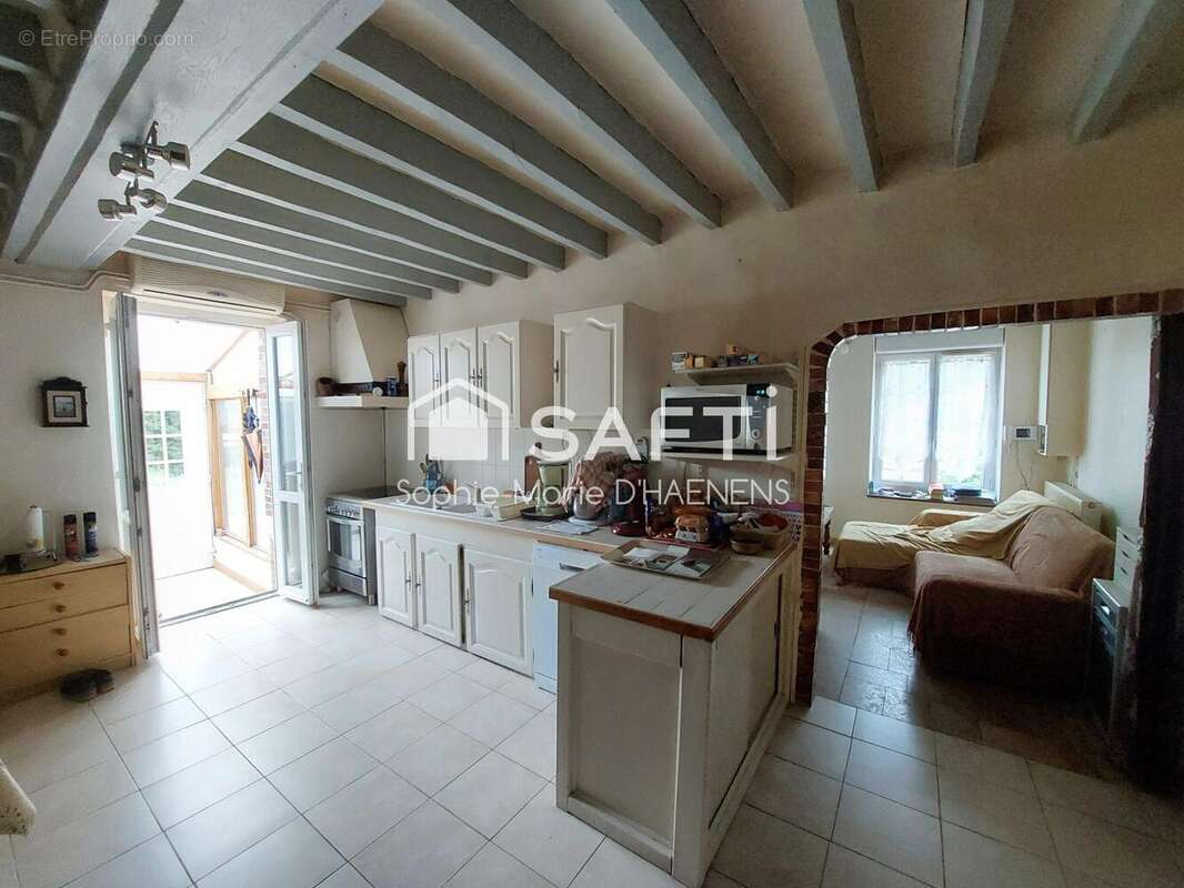 Maison 147 m² à Saint-Verain  - photo 3