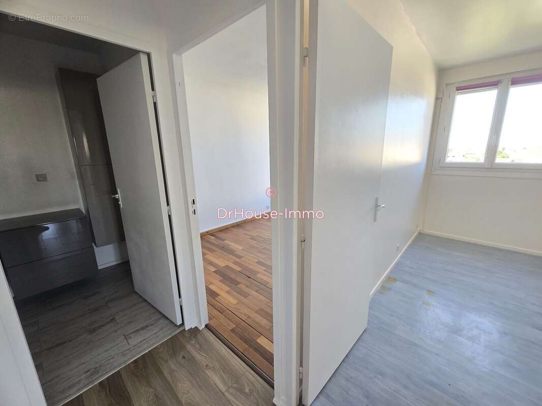 Appartement 63 m² à Sartrouville  - photo 8