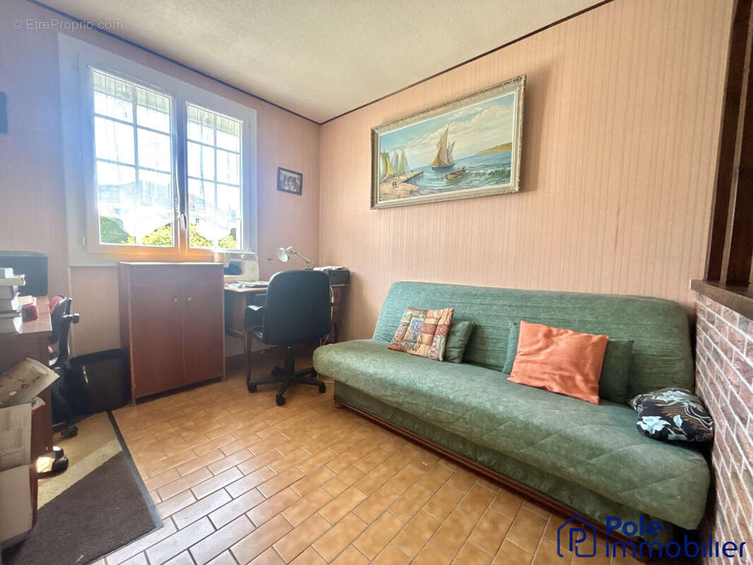 Maison de pain-pied  F5- Chambre ou bureau  3 - Maison à TOURVILLE-SUR-ODON