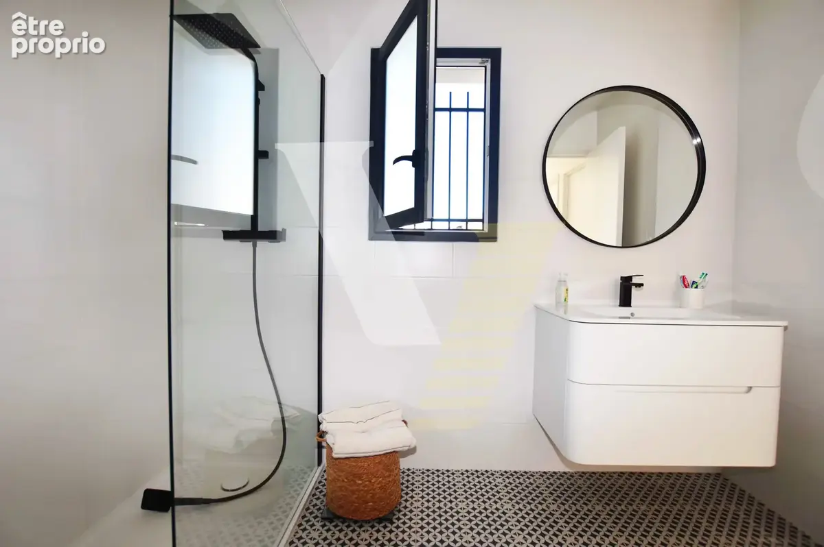 Superbe villa contemporaine de plain-pied avec piscine et garage à Béziers - photo 9