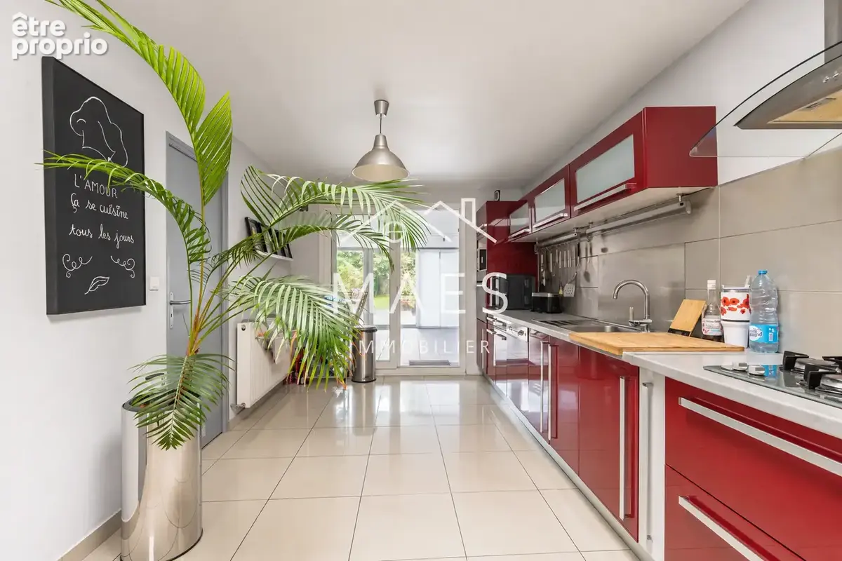 WAMBRECHIES - Maison de 142 m2 avec 4 chambres, terrasse et jardin - photo 13