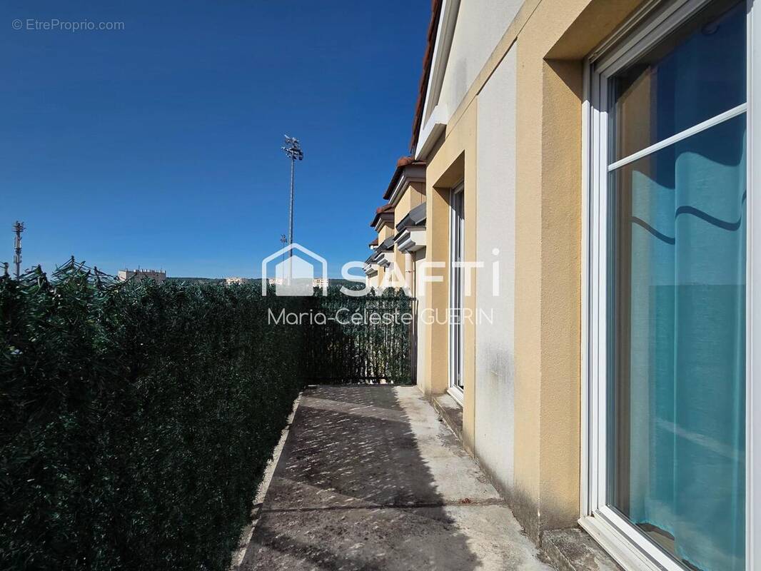 Photo 1 - Appartement à MANTES-LA-VILLE