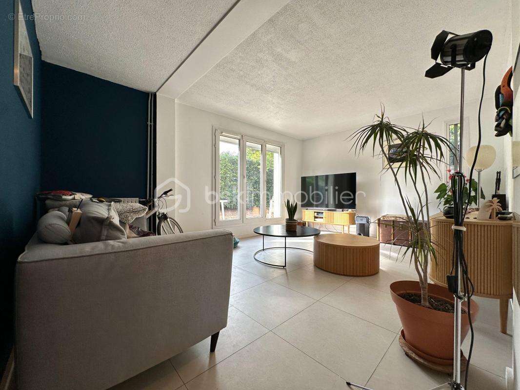 Appartement 3 pièces 72 m² avec jardin privatif de 400 m² – Cergy Préfecture - photo 3
