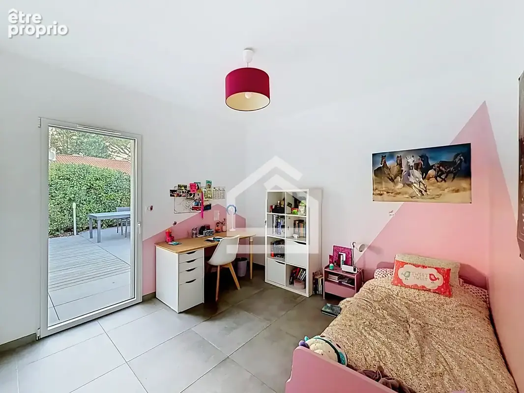 SAINT AUBIN DE MEDOC - Maison contemporaine au Centre-ville, 4 chambres, piscine, garage. - photo 12