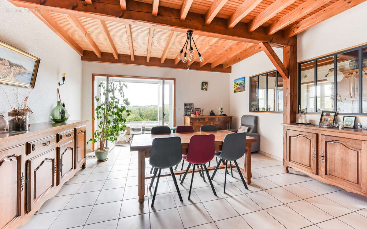 Maison à VILLEFRANCHE-SUR-SAONE